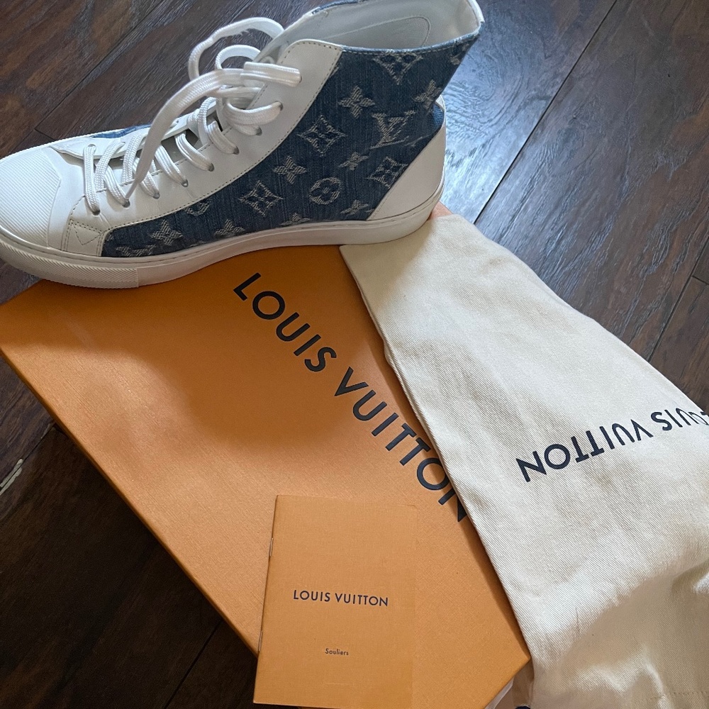 Louis Vuitton LV monogram sneakers